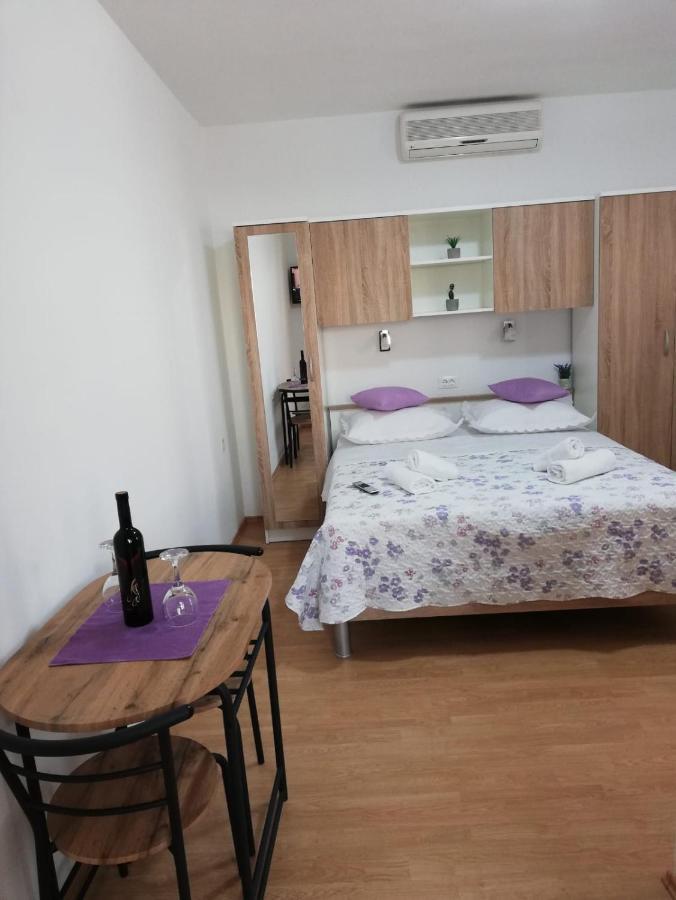 Studio Za 2 Osobe- Lijana Tucepi Luaran gambar