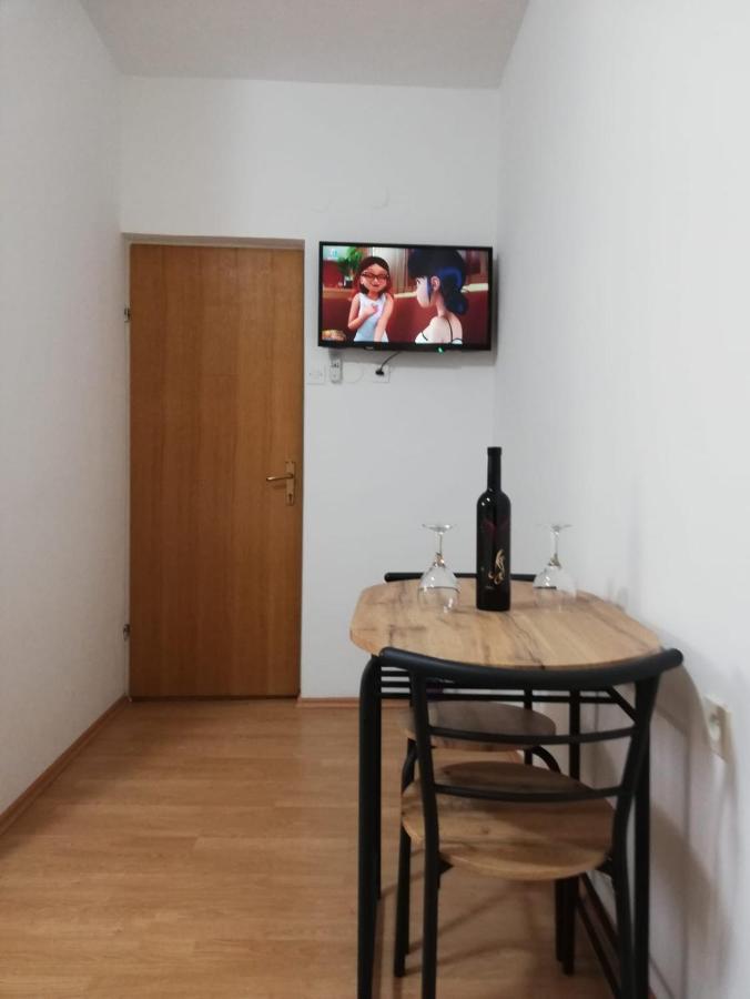 Studio Za 2 Osobe- Lijana Tucepi Luaran gambar